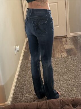 Rock & Republic Women’s 8L Dark Wash Jeans Y2K